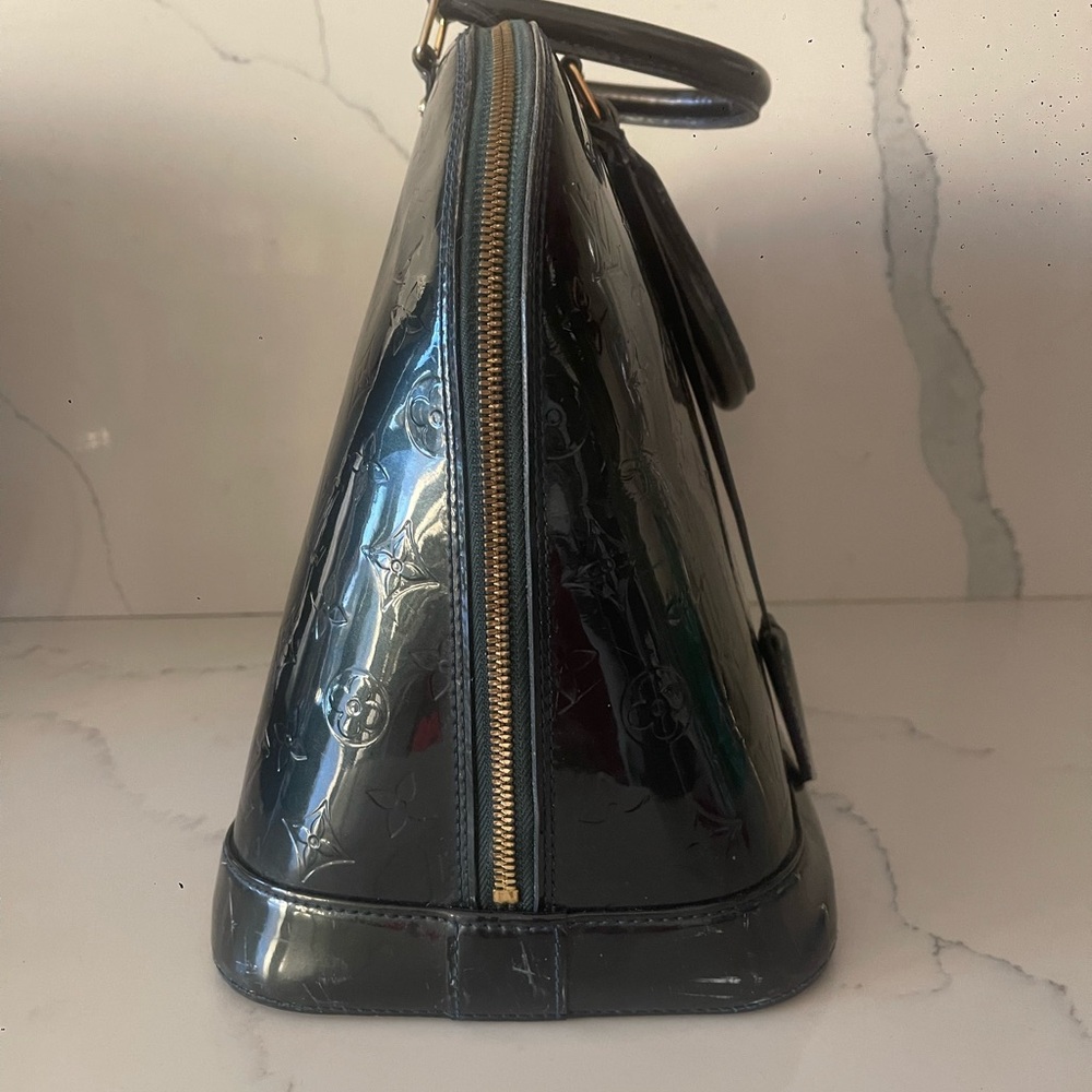 Louis Vuitton Alma GM Vernis Patent Leather Bag With Lock & Keys Full Set - Picture 12 of 15